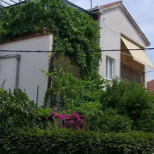 Apartament Bugenvila, Trogir