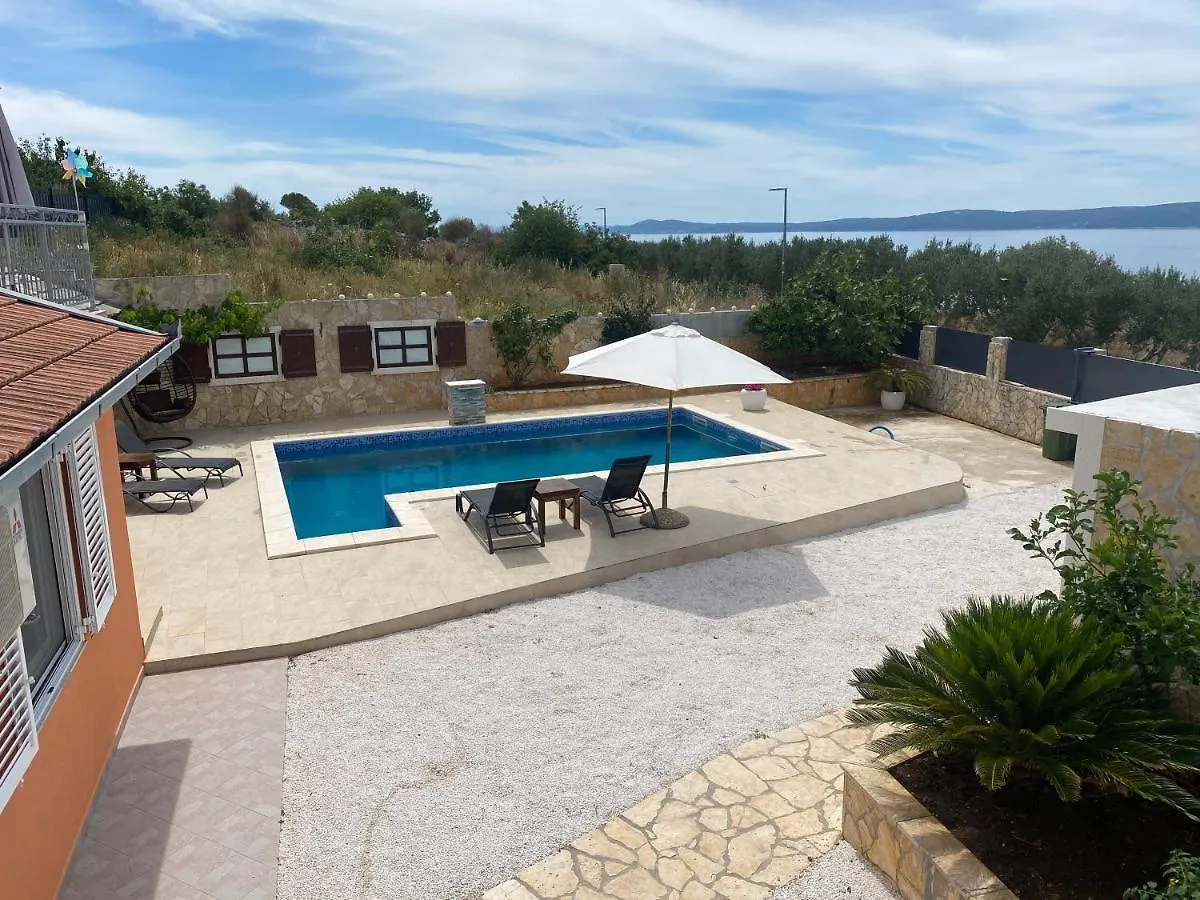 Holiday Home Cerim Trogir